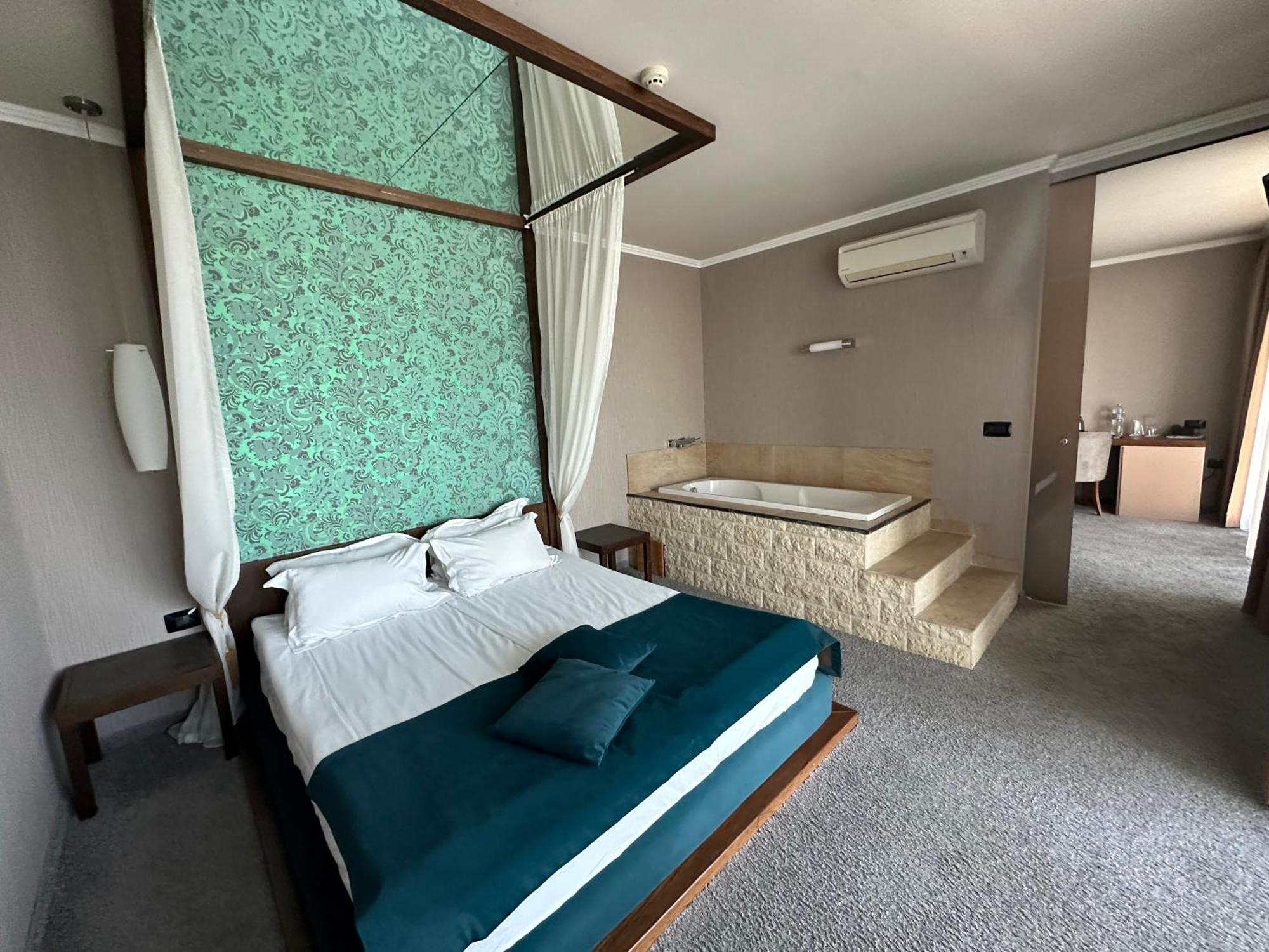 Regina Maria Spa Design Hotel Baltsjik Eksteriør bilde